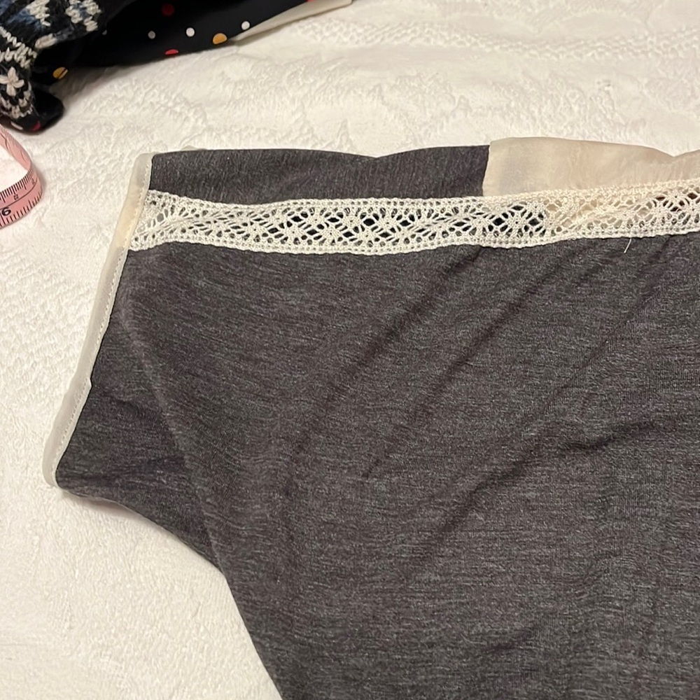 Super cute Tiny rayon dress size large in perfect condition - Picture 9 of 9